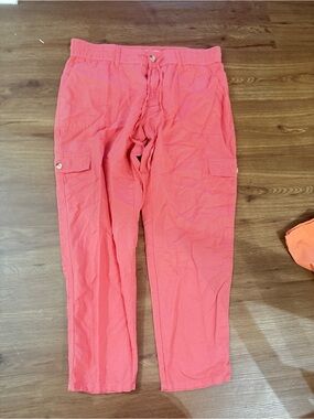 Liz Claiborne Coral Cargo Ankle Pants
